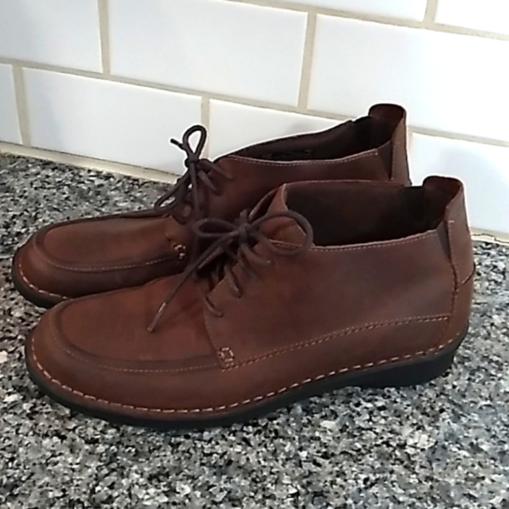 Clark's Bendables Brown Leather Chukka Boots. Sz 9.5